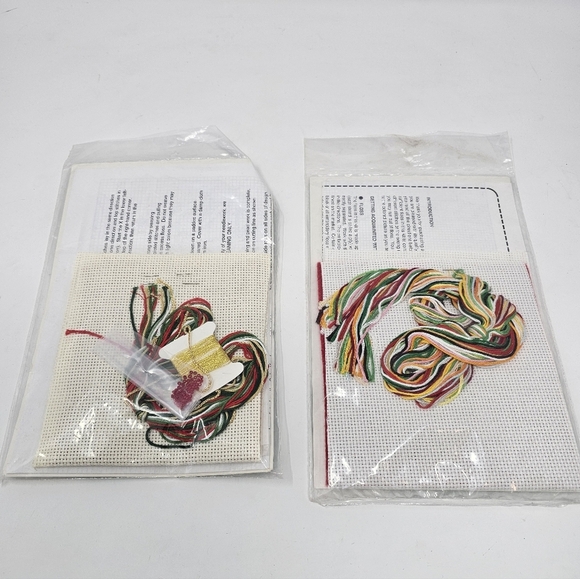 VTG Bernat CHRISTMAS TRADITIONS MINI STOCKING & SAMPLER Cross Stitch Kit Sealed - Picture 5 of 5